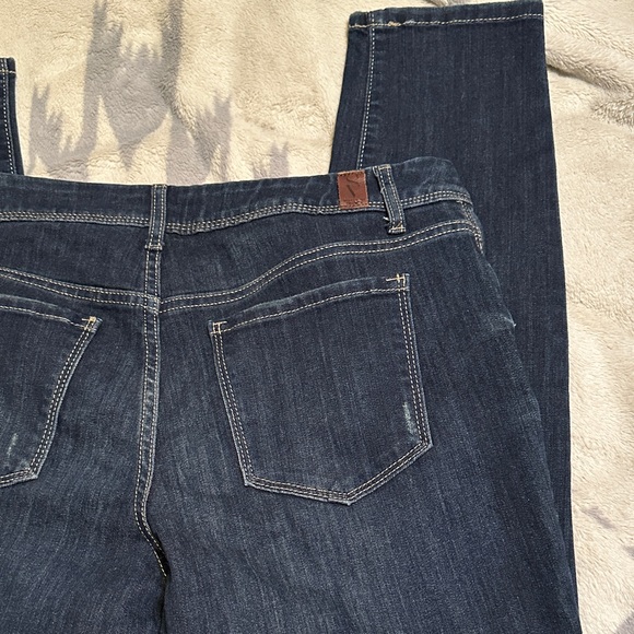 Simply Vera Vera Wang Denim - A188.   Simply Vera Vera Wang Women's Skinny Jeans - Dark Blue